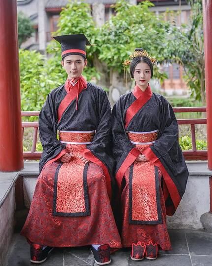 秦漢時期的婚禮服顏色是紅色的嗎？